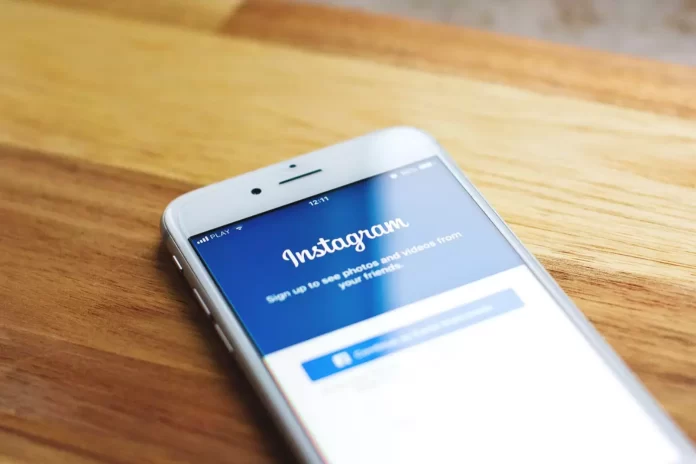 How to delete messages on Instagram