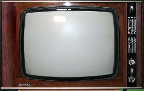 Historia del desarrollo de la televisión desde 1920 hasta hoy, primer  televisor |